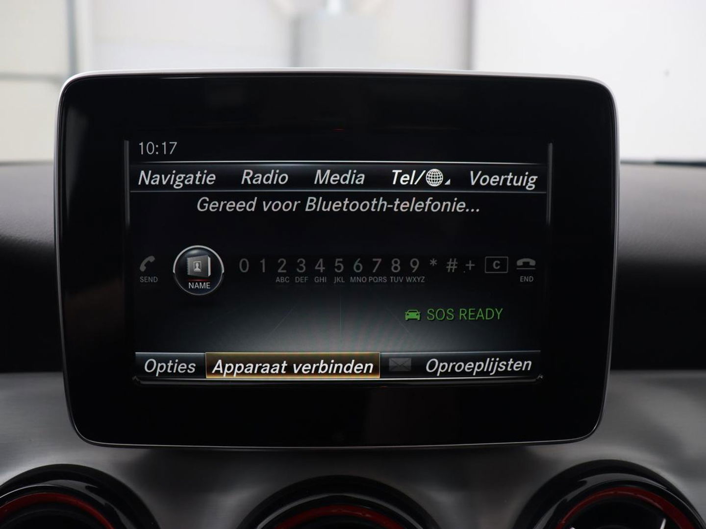 Mercedes-Benz GLA AMG 45 4MATIC | Panoramadak | Stoelverwarming | Xenon | Leder/Alcantara | Park Assist | Navigatie | 19'' lichtmetalen velgen | Cruise control | Bluetooth