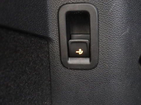 Volkswagen Golf 1.4 eHybrid Style | Head-Up | Trekhaak | Stoel & stuurverwarming | Massage | Adaptive cruise | Memory | Carplay | LED Plus | Navigatie | PHEV | Plug In
