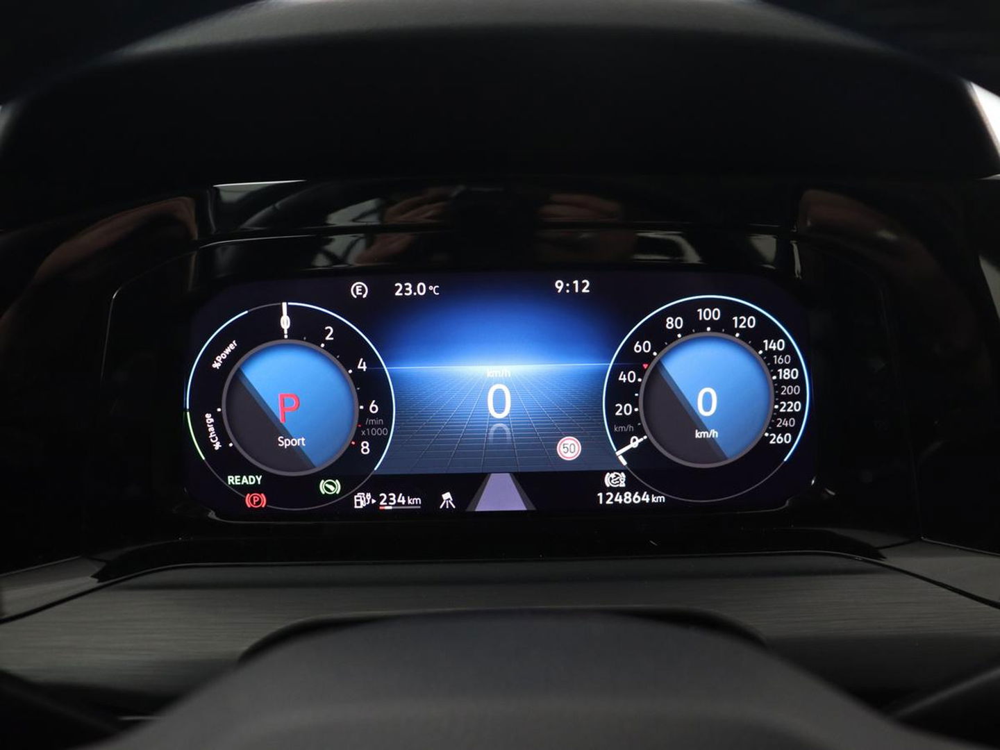 Volkswagen Golf 1.4 eHybrid Style | Head-Up | Trekhaak | Stoel & stuurverwarming | Massage | Adaptive cruise | Memory | Carplay | LED Plus | Navigatie | PHEV | Plug In