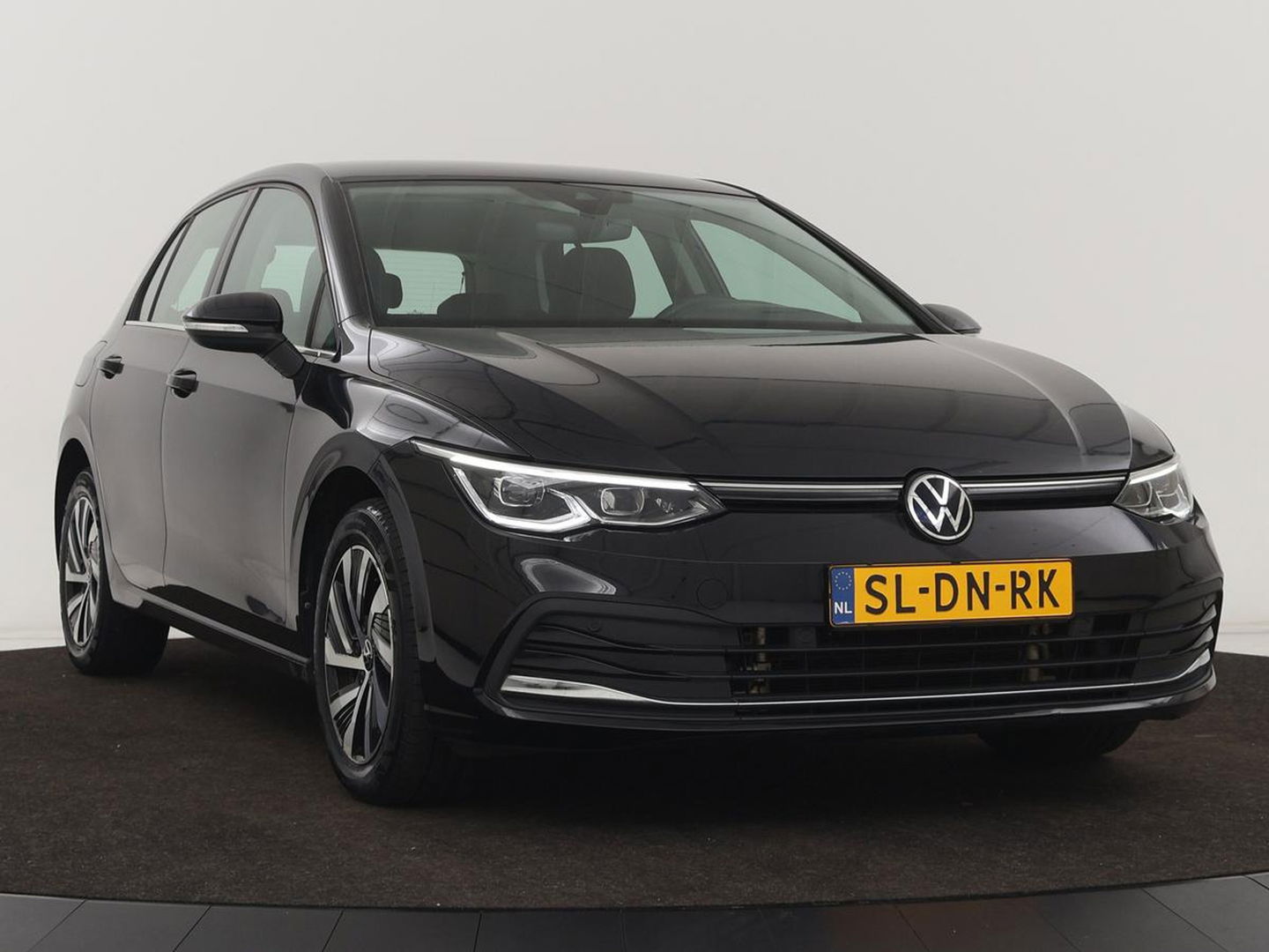 Volkswagen Golf 1.4 eHybrid Style | Head-Up | Trekhaak | Stoel & stuurverwarming | Massage | Adaptive cruise | Memory | Carplay | LED Plus | Navigatie | PHEV | Plug In