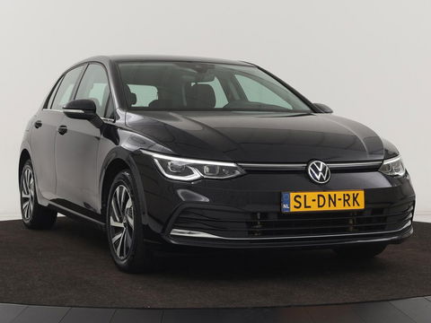 Volkswagen Golf 1.4 eHybrid Style | Head-Up | Trekhaak | Stoel & stuurverwarming | Massage | Adaptive cruise | Memory | Carplay | LED Plus | Navigatie | PHEV | Plug In