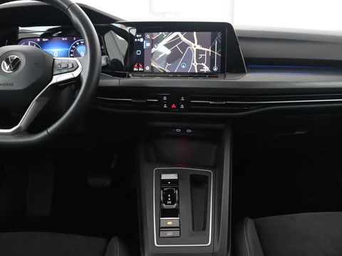 Volkswagen Golf 1.4 eHybrid Style | Head-Up | Trekhaak | Stoel & stuurverwarming | Massage | Adaptive cruise | Memory | Carplay | LED Plus | Navigatie | PHEV | Plug In