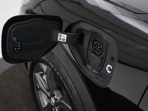 Ford Mustang Mach-E RWD 75 kWh | Leder | Stoelverwarming | 360 Camera | Adaptive cruise | B&O Sound | Stuurverwarming | Carplay | Navigatie