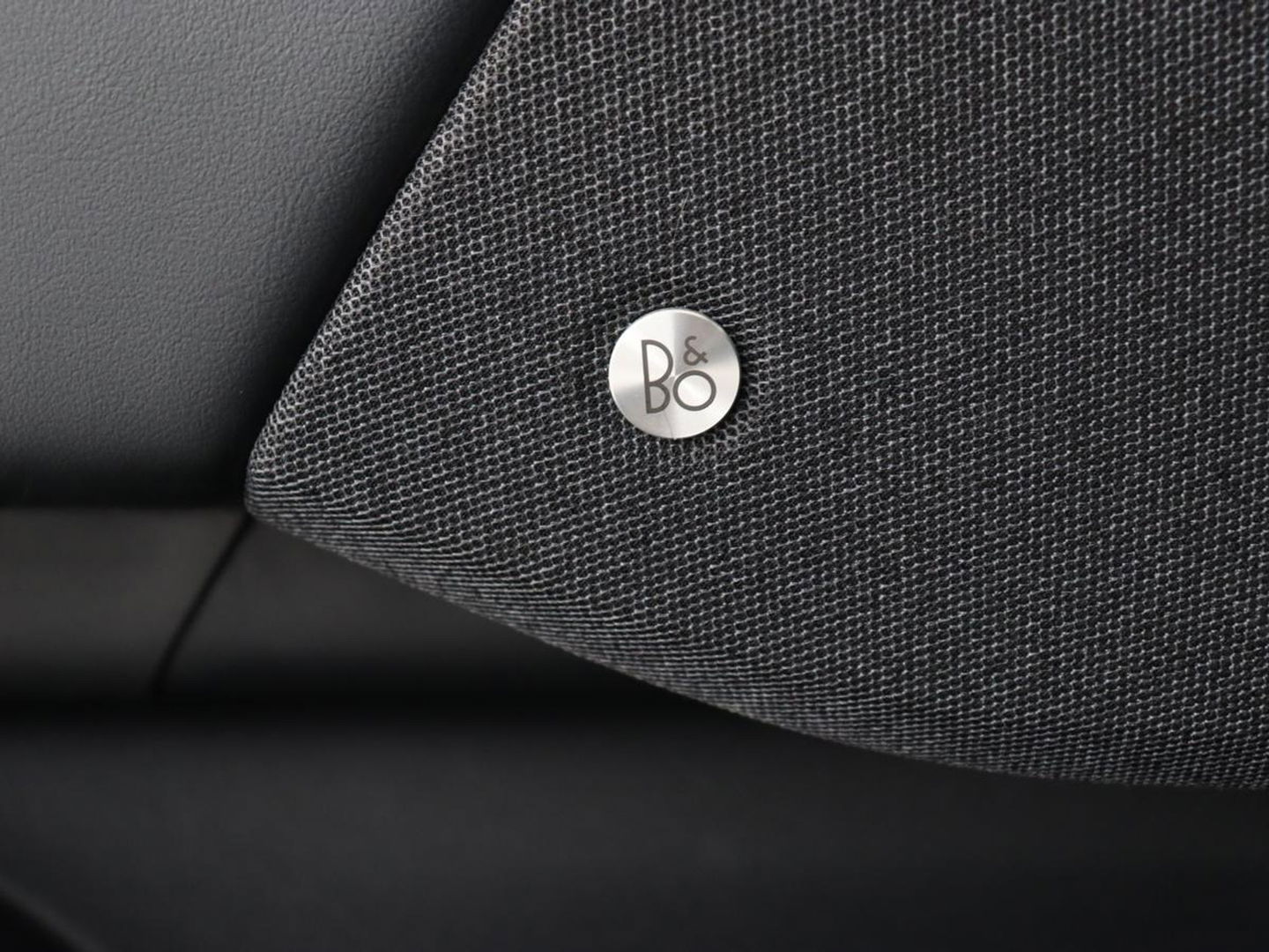 Ford Mustang Mach-E RWD 75 kWh | Leder | Stoelverwarming | 360 Camera | Adaptive cruise | B&O Sound | Stuurverwarming | Carplay | Navigatie
