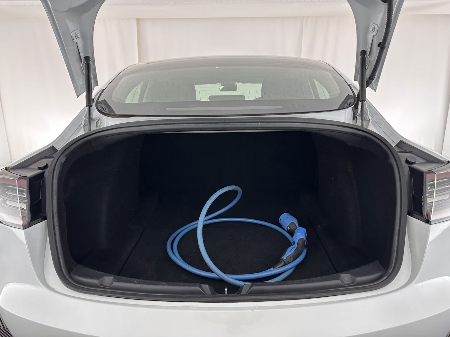 Tesla Model 3 Standard RWD Plus 60 kWh [ 3-Fase ] (INCL-BTW) Aut. *PANO | AUTO-PILOT | LUXURY-LEATHER | KEYLESS | FULL-LED | MEMORY-PACK | SURROUND-VIEW | DAB | CARPLAY | DIGI-COCKPIT | LANE-ASSIST | COMFORT-SEATS | 18"ALU*