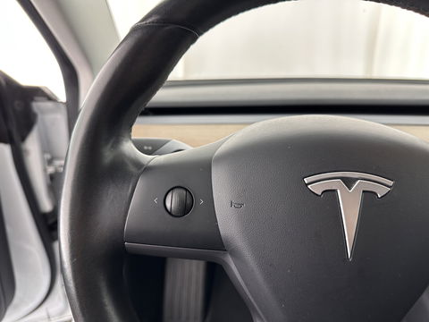 Tesla Model 3 Standard RWD Plus 60 kWh [ 3-Fase ] (INCL-BTW) Aut. *PANO | AUTO-PILOT | LUXURY-LEATHER | KEYLESS | FULL-LED | MEMORY-PACK | SURROUND-VIEW | DAB | CARPLAY | DIGI-COCKPIT | LANE-ASSIST | COMFORT-SEATS | 18"ALU*