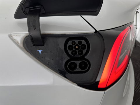Tesla Model 3 Standard RWD Plus 60 kWh [ 3-Fase ] (INCL-BTW) Aut. *PANO | AUTO-PILOT | LUXURY-LEATHER | KEYLESS | FULL-LED | MEMORY-PACK | SURROUND-VIEW | DAB | CARPLAY | DIGI-COCKPIT | LANE-ASSIST | COMFORT-SEATS | 18"ALU*