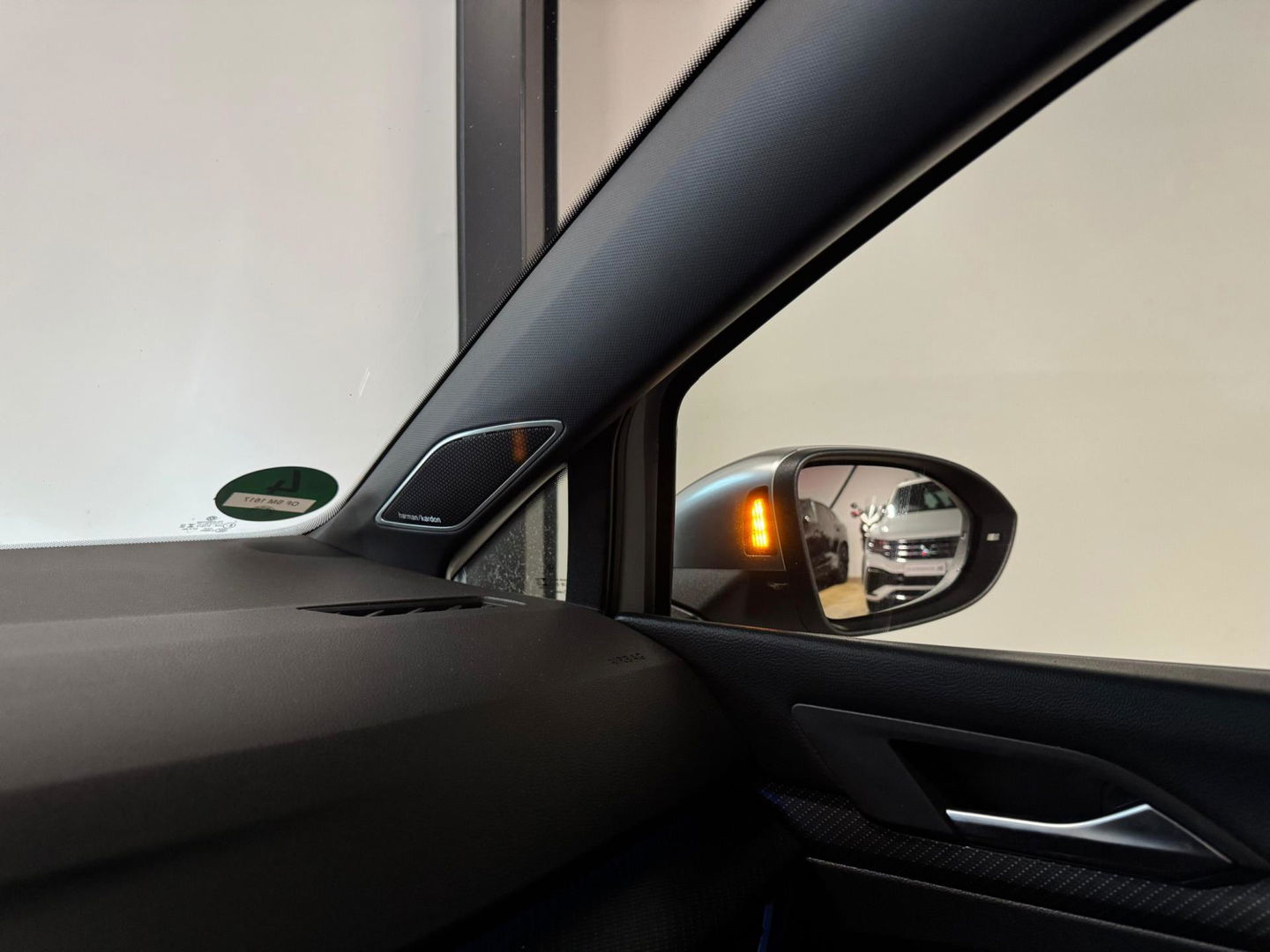 Volkswagen Golf 2.0 TSI R 4Motion PANO KEYLESS HUD'