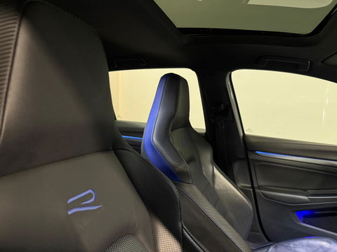 Volkswagen Golf 2.0 TSI R 4Motion PANO KEYLESS HUD'