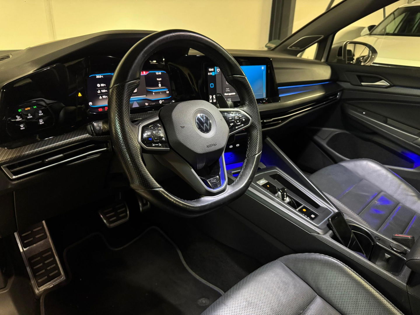 Volkswagen Golf 2.0 TSI R 4Motion PANO KEYLESS HUD'
