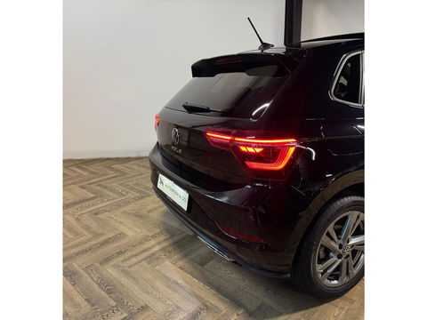 Volkswagen Polo 1.0 TSI R-Line PANO CAM BLINDSPOT.