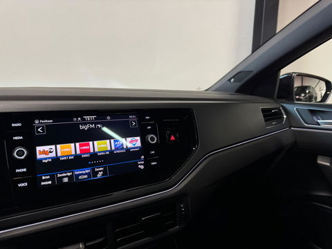 Volkswagen Polo 1.0 TSI R-Line PANO CAM BLINDSPOT.