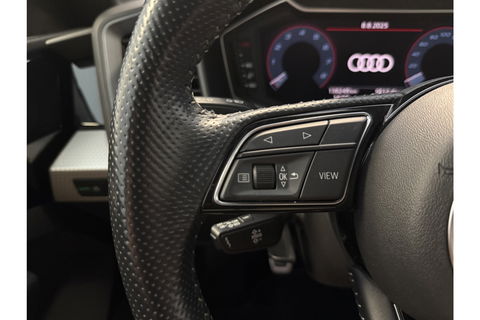 Audi A1 25 TFSI S-line LED Airco Carplay Cruise Virtual Parkeersensoren 17"LMV