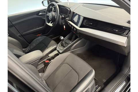 Audi A1 25 TFSI S-line LED Airco Carplay Cruise Virtual Parkeersensoren 17"LMV
