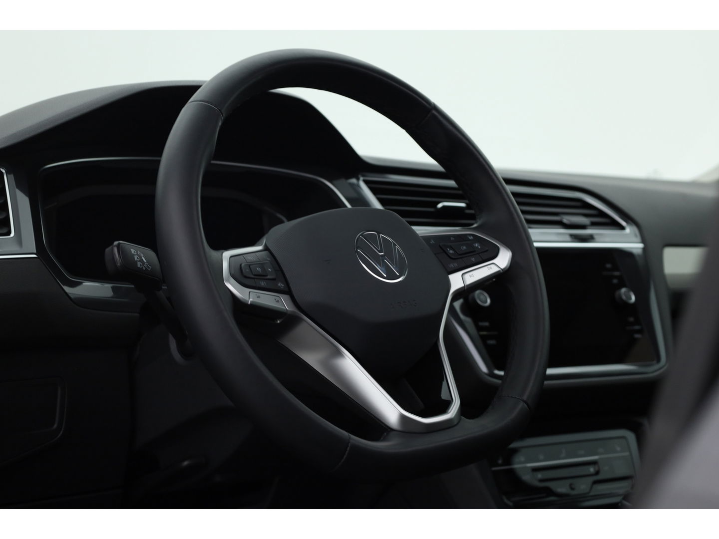 Volkswagen Tiguan Allspace 1.5 TSI 7p. DSG | Pano | Navi | Stoel- Stuurverw. | Elek. Trekhaak | Elek. Achterklep | Adapt. Cruise