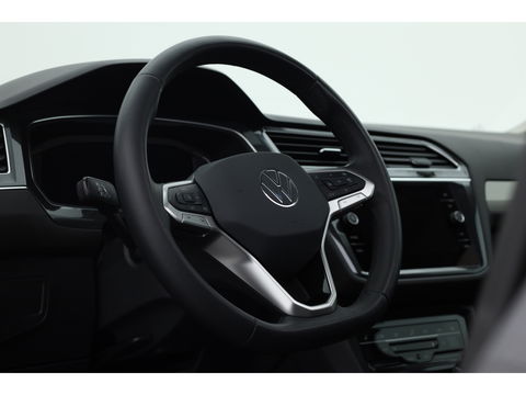 Volkswagen Tiguan Allspace 1.5 TSI 7p. DSG | Pano | Navi | Stoel- Stuurverw. | Elek. Trekhaak | Elek. Achterklep | Adapt. Cruise