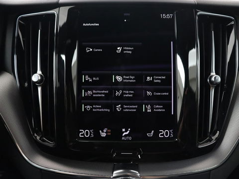 Volvo XC60 2.0 Recharge T6 AWD R-Design | Panoramadak | Stoel & stuurverwarming | Adaptive cruise | Camera | BLIS | Carplay | Half leder | Navigatie | 21'' lichtmetalen velgen | PHEV | Plug In