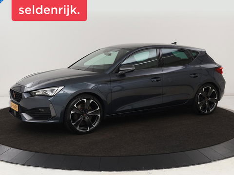 CUPRA Leon 1.4 e-Hybrid VZ | 245pk | Stoel & stuurverwarming | Carplay | Camera | Adaptive cruise | Keyless | Park Assist | Sfeerverlichting | Full LED | Navigatie | Sportstoelen | PHEV | Plug In