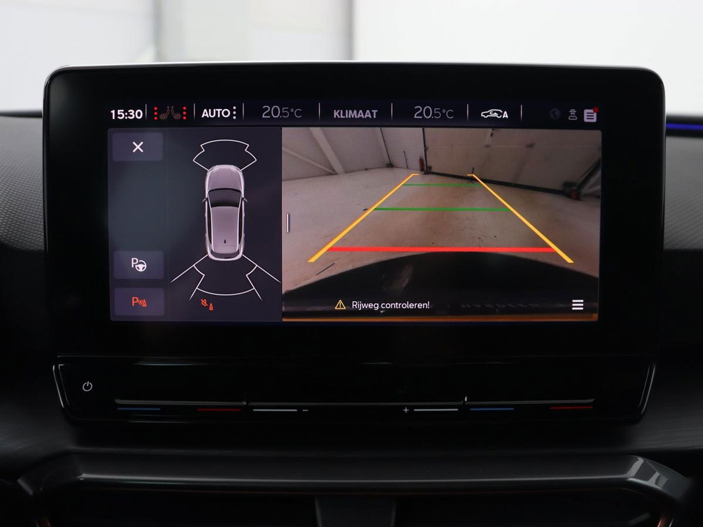 CUPRA Leon 1.4 e-Hybrid VZ | 245pk | Stoel & stuurverwarming | Carplay | Camera | Adaptive cruise | Keyless | Park Assist | Sfeerverlichting | Full LED | Navigatie | Sportstoelen | PHEV | Plug In