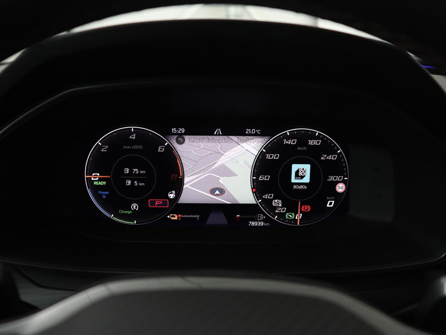 CUPRA Leon 1.4 e-Hybrid VZ | 245pk | Stoel & stuurverwarming | Carplay | Camera | Adaptive cruise | Keyless | Park Assist | Sfeerverlichting | Full LED | Navigatie | Sportstoelen | PHEV | Plug In