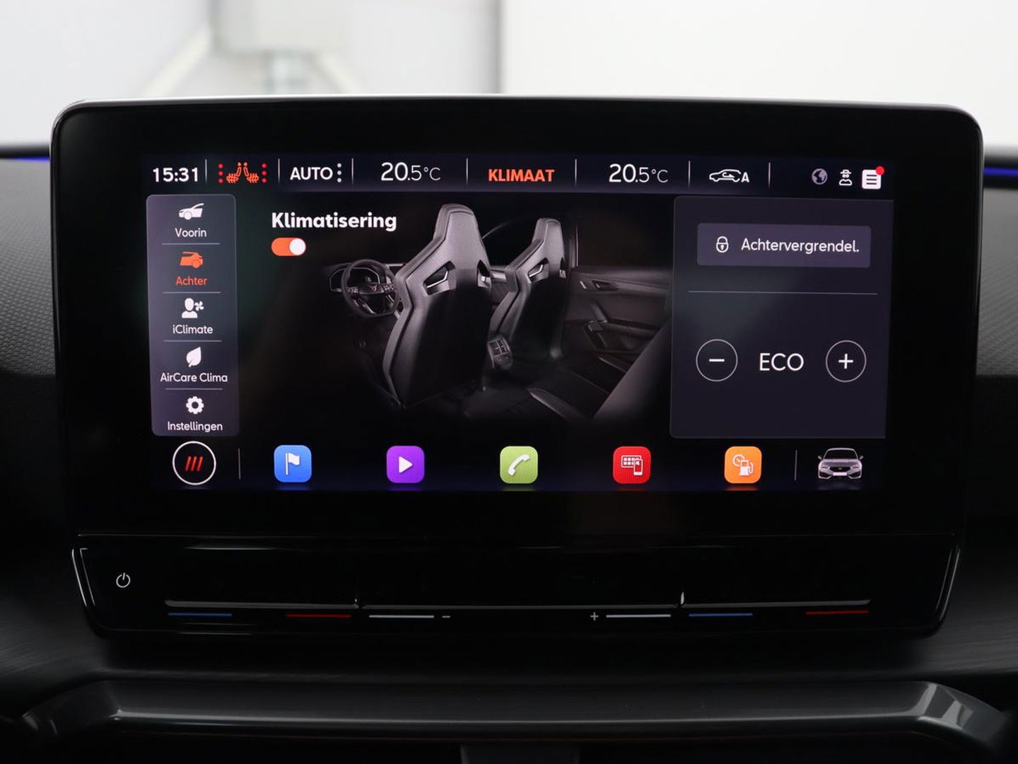 CUPRA Leon 1.4 e-Hybrid VZ | 245pk | Stoel & stuurverwarming | Carplay | Camera | Adaptive cruise | Keyless | Park Assist | Sfeerverlichting | Full LED | Navigatie | Sportstoelen | PHEV | Plug In