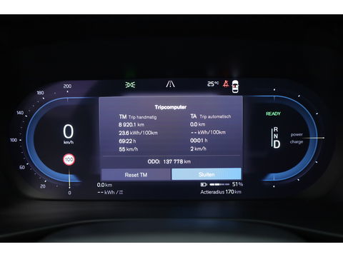 Volvo XC40 Recharge P8 AWD R-Design | Pano | 360cam | H&K | Elek. Trekhaak | 20'' | Adapt. Cruise | Elek. Stoelen
