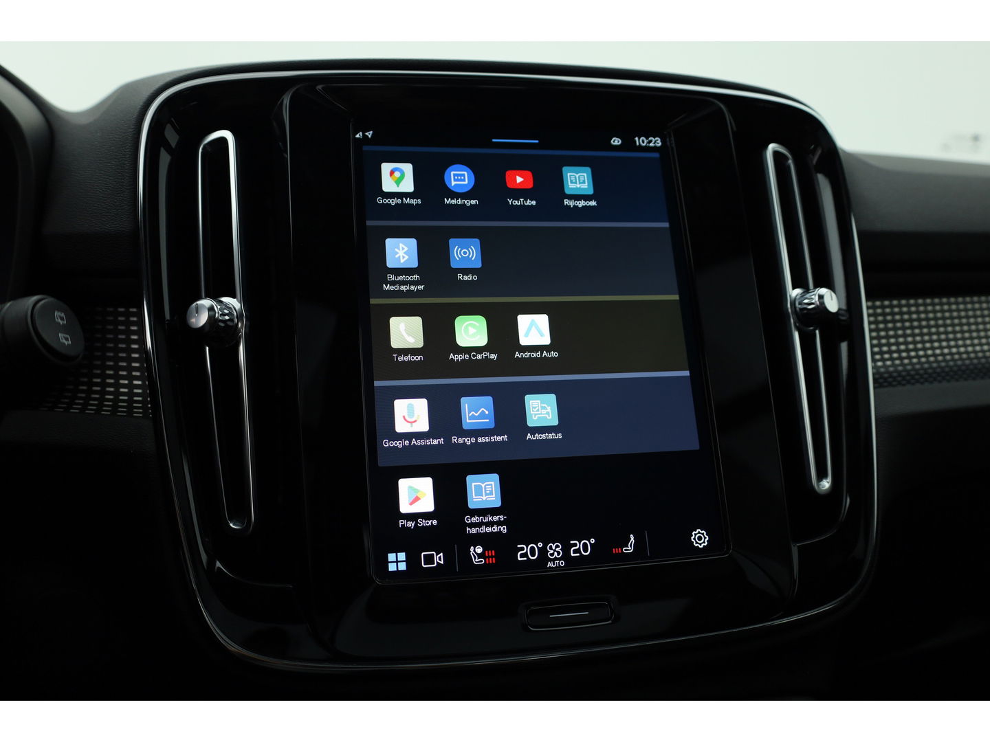 Volvo XC40 Recharge P8 AWD R-Design | Pano | 360cam | H&K | Elek. Trekhaak | 20'' | Adapt. Cruise | Elek. Stoelen