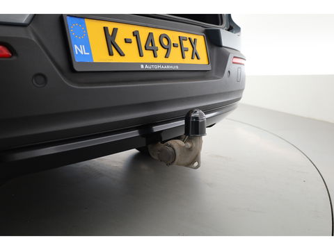 Volvo XC40 Recharge P8 AWD R-Design | Pano | 360cam | H&K | Elek. Trekhaak | 20'' | Adapt. Cruise | Elek. Stoelen