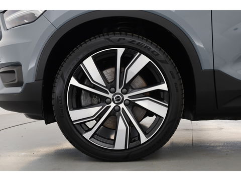 Volvo XC40 Recharge P8 AWD R-Design | Pano | 360cam | H&K | Elek. Trekhaak | 20'' | Adapt. Cruise | Elek. Stoelen