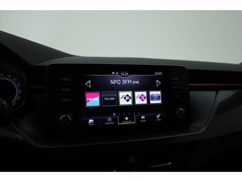 Škoda Scala 1.0 TSI Sport Business DSG | Pano | Apple CarPlay | Stoelverw. | Camera | LED | 17'' |