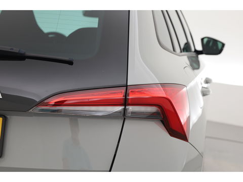 Škoda Scala 1.0 TSI Sport Business DSG | Pano | Apple CarPlay | Stoelverw. | Camera | LED | 17'' |