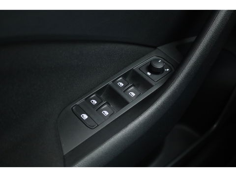 Škoda Scala 1.0 TSI Sport Business DSG | Pano | Apple CarPlay | Stoelverw. | Camera | LED | 17'' |