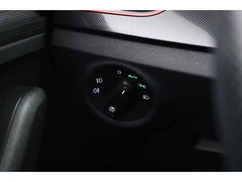 Škoda Scala 1.0 TSI Sport Business DSG | Pano | Apple CarPlay | Stoelverw. | Camera | LED | 17'' |