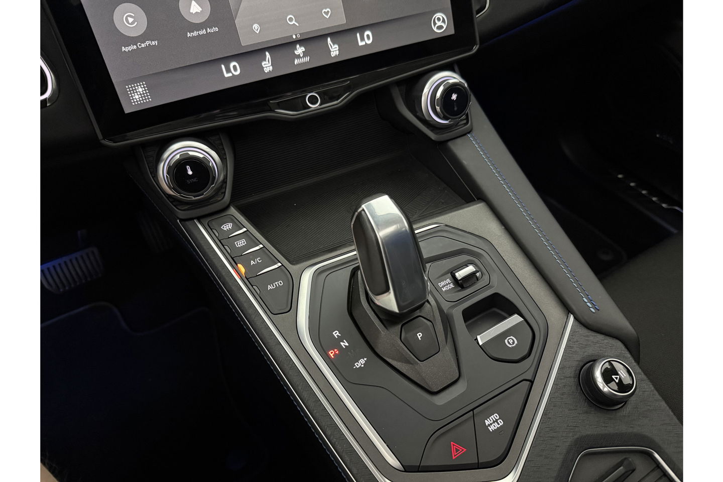 Lynk Co 01 1.5 | Black Edition | 262PK 360Camera Sfeer ACC Pano LED Virtual Memory Carplay Clima Navi PDC 20"LMV