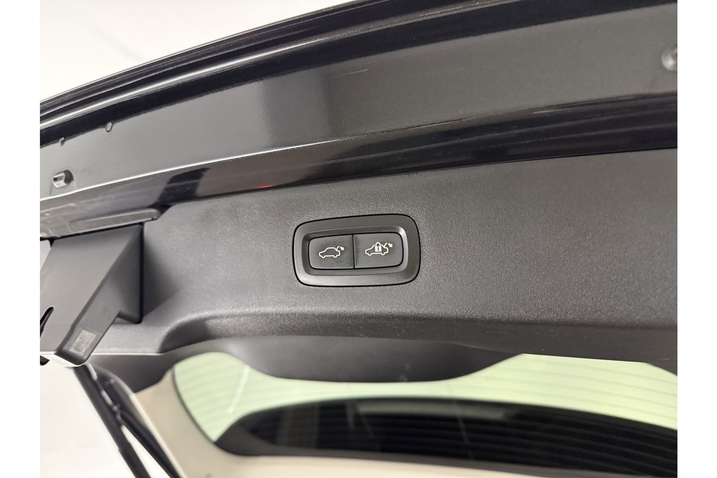 Lynk Co 01 1.5 | Black Edition | 262PK 360Camera Sfeer ACC Pano LED Virtual Memory Carplay Clima Navi PDC 20"LMV