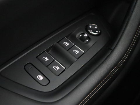 Peugeot 508 1.6 HYbrid GT | Stoelverwarming | Focal Sound | 360 Camera | Massage | Leder/Alcantara | Keyless | Digital Cockpit | Carplay | Memory | Navigatie | Full LED | PHEV | Plug In