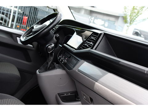 Volkswagen Transporter 2.0 TDI L2H1 Bulli Virtual, Adaptieve Cruise, Camera, Carplay, NAVI, LED, 150pk, Sensoren, Automaat, Uniek!