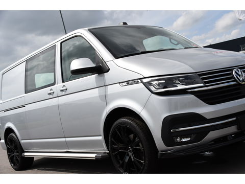 Volkswagen Transporter 2.0 TDI L2H1 Bulli Virtual, Adaptieve Cruise, Camera, Carplay, NAVI, LED, 150pk, Sensoren, Automaat, Uniek!