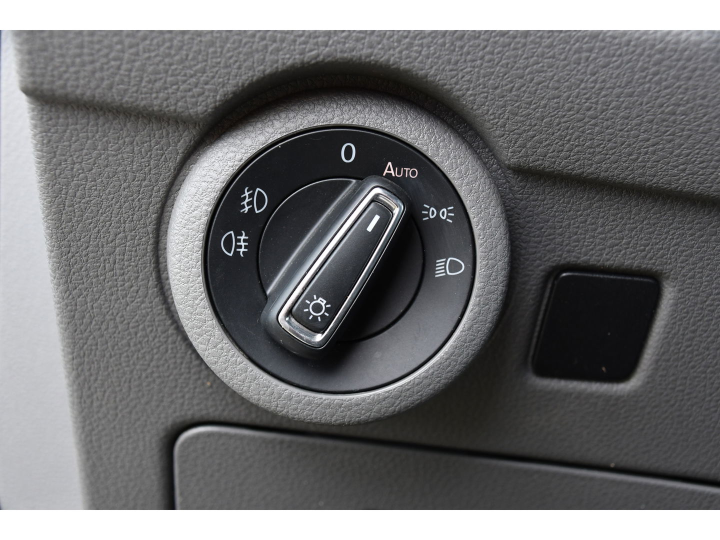 Volkswagen Transporter 2.0 TDI L2H1 Bulli Virtual, Adaptieve Cruise, Camera, Carplay, NAVI, LED, 150pk, Sensoren, Automaat, Uniek!