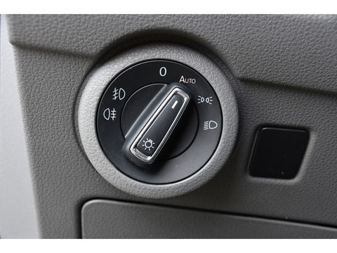 Volkswagen Transporter 2.0 TDI L2H1 Bulli Virtual, Adaptieve Cruise, Camera, Carplay, NAVI, LED, 150pk, Sensoren, Automaat, Uniek!