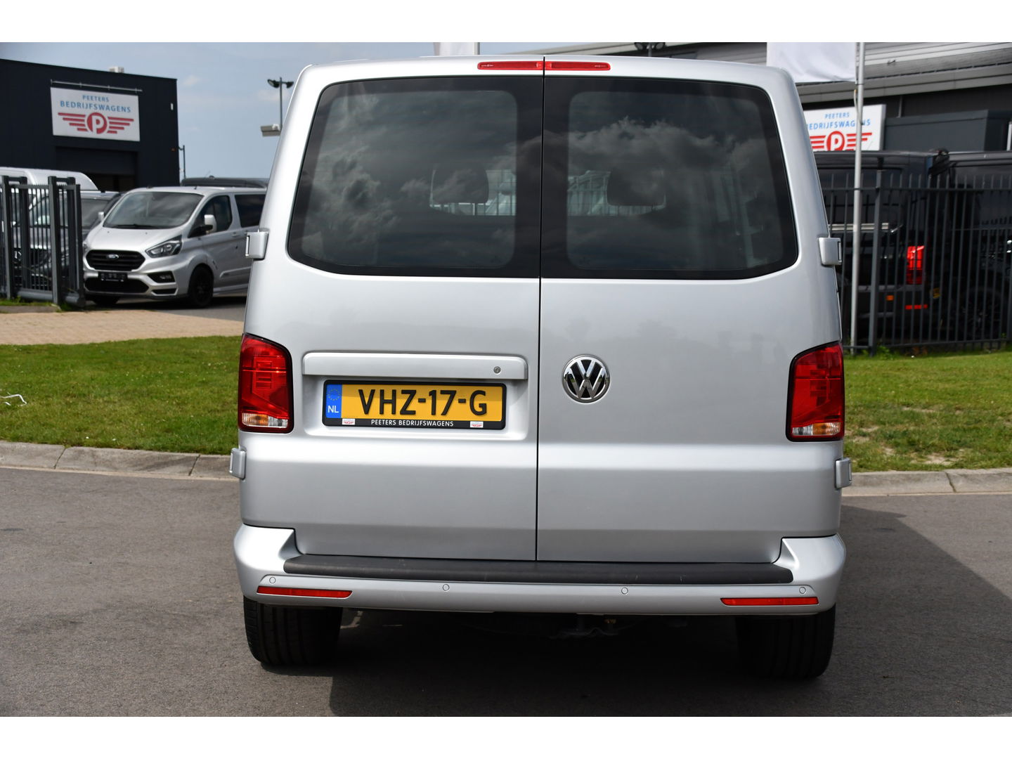 Volkswagen Transporter 2.0 TDI L2H1 Bulli Virtual, Adaptieve Cruise, Camera, Carplay, NAVI, LED, 150pk, Sensoren, Automaat, Uniek!