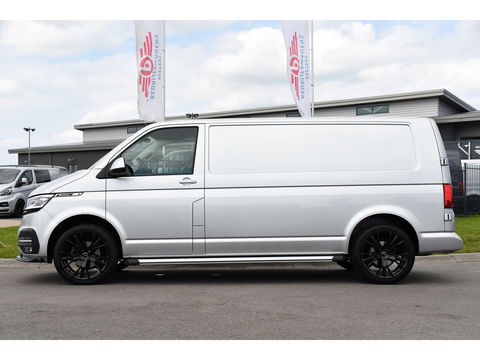 Volkswagen Transporter 2.0 TDI L2H1 Bulli Virtual, Adaptieve Cruise, Camera, Carplay, NAVI, LED, 150pk, Sensoren, Automaat, Uniek!