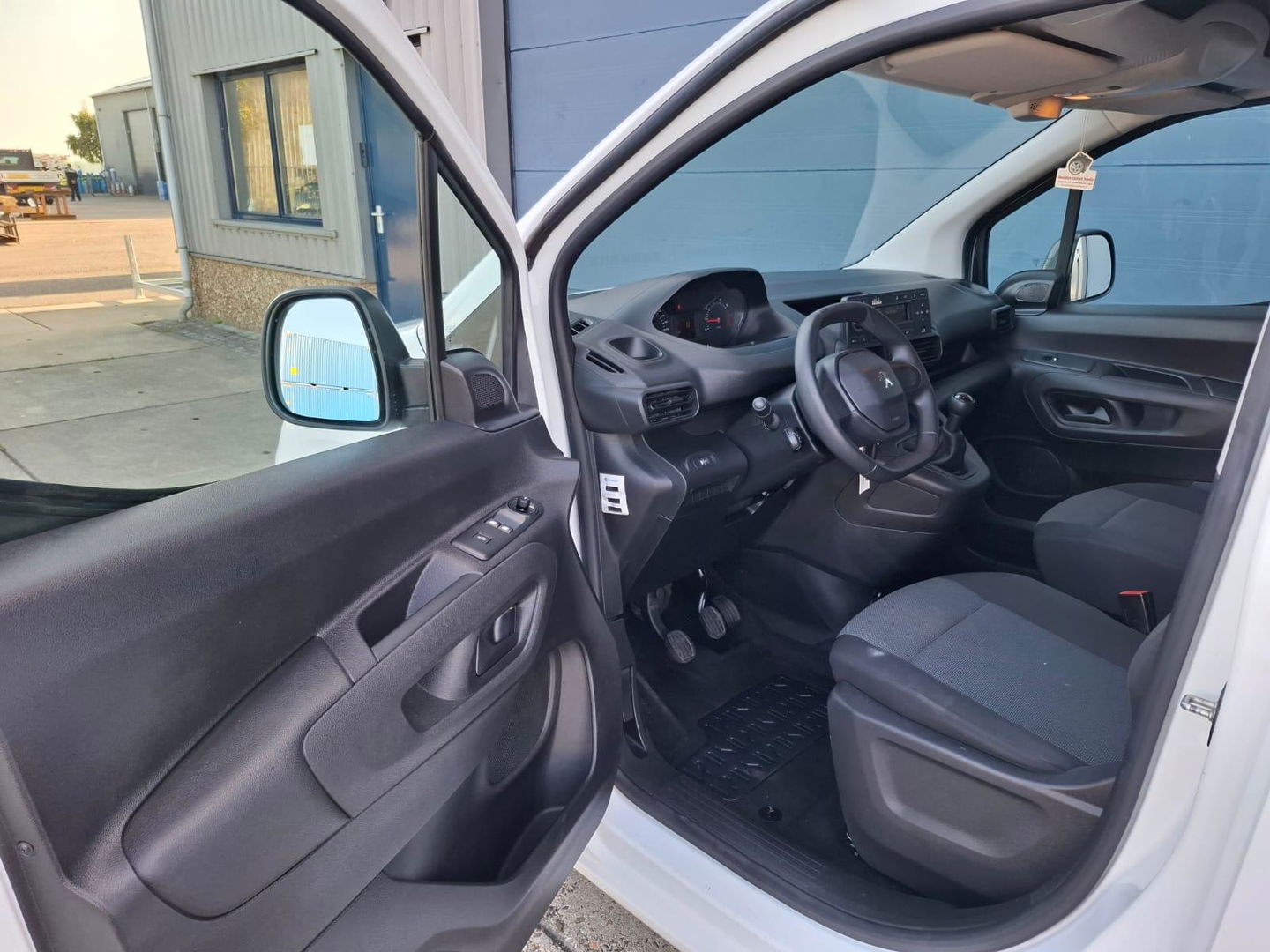 Peugeot Partner 1.5 BlueHDI Pro AIRCO / CRUISE CONTROLE / N.A.P / EURO 6