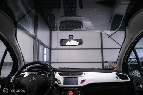 Citroën C3 1.2 VTi Collection | Trekhaak | D-Riem vervangen | Panoramadak | Navigatie | NAP auto NL |