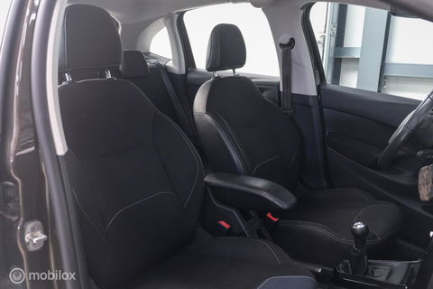 Citroën C3 1.2 VTi Collection | Trekhaak | D-Riem vervangen | Panoramadak | Navigatie | NAP auto NL |