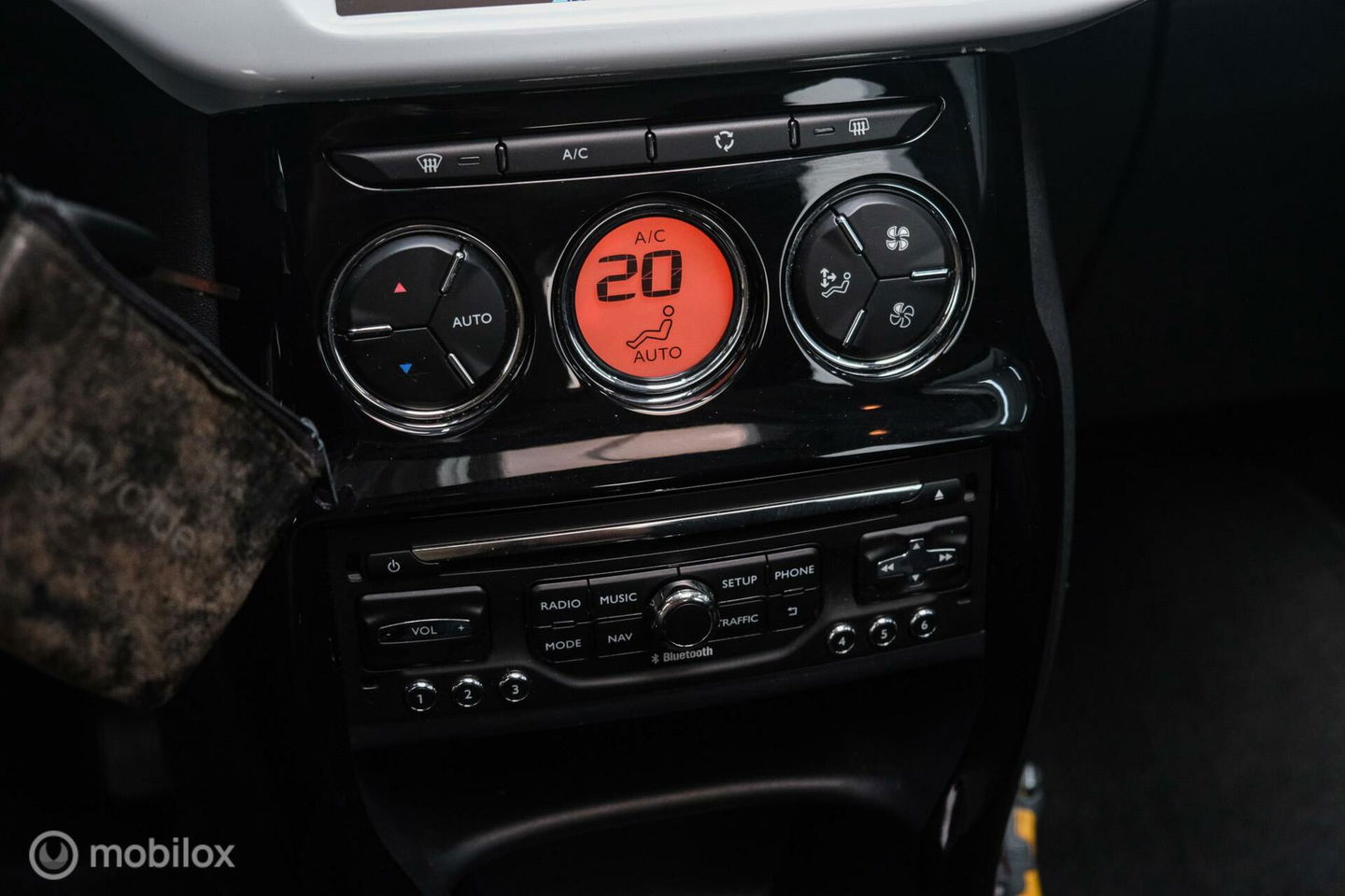 Citroën C3 1.2 VTi Collection | Trekhaak | D-Riem vervangen | Panoramadak | Navigatie | NAP auto NL |