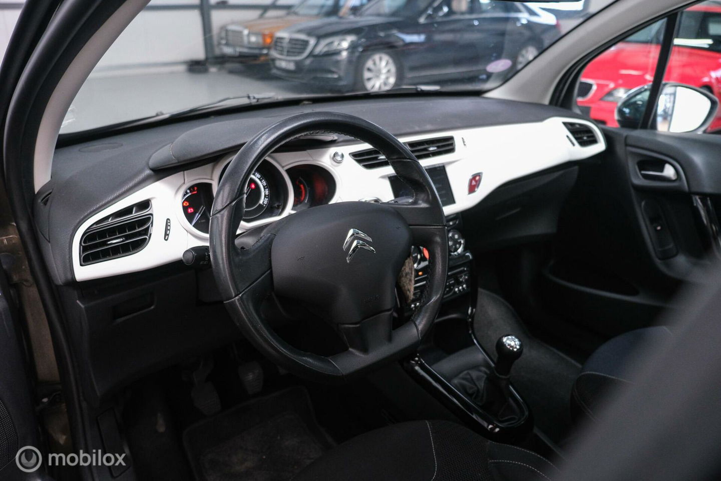 Citroën C3 1.2 VTi Collection | Trekhaak | D-Riem vervangen | Panoramadak | Navigatie | NAP auto NL |