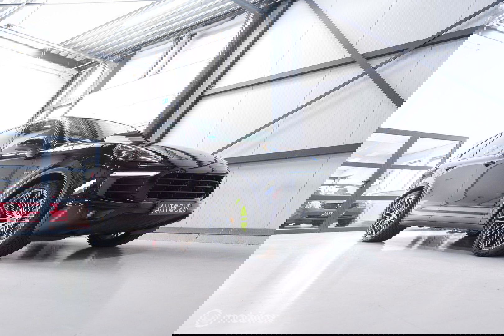 Porsche Cayenne 3.0 S E-Hybrid | Panorama | Trekhaak | Adaptive | Bicolor leder | LED | Memory | Stoelkoeling | NAP NL auto | Dealer onderhouden