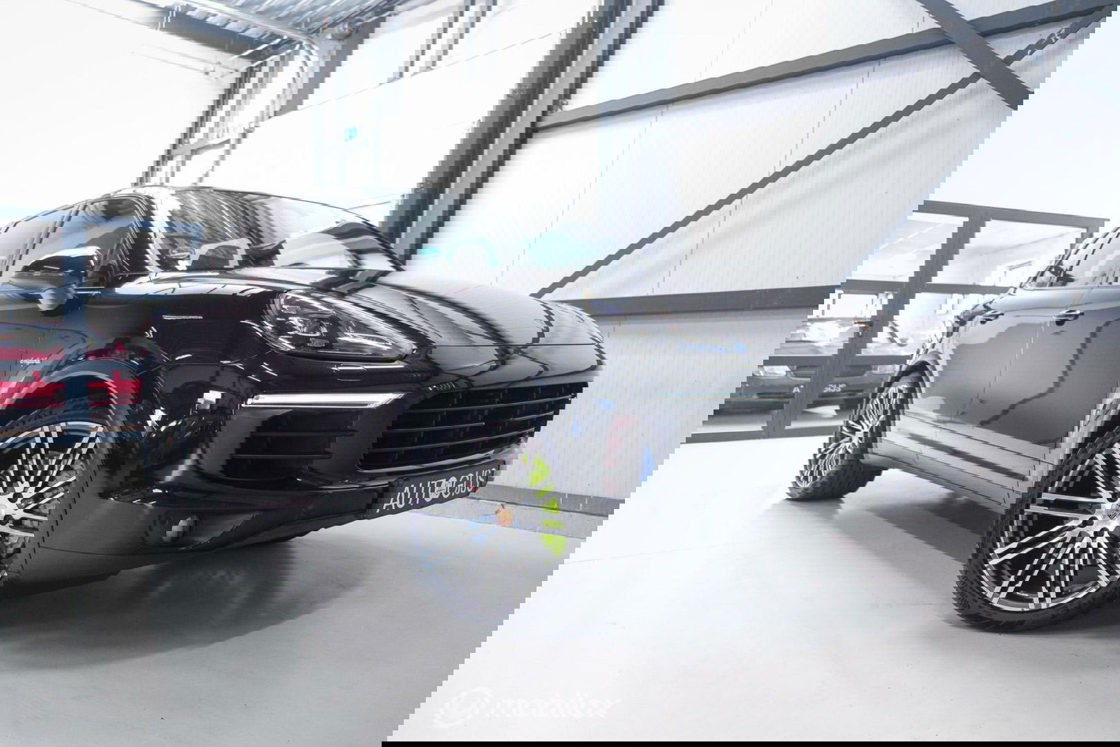 Porsche Cayenne 3.0 S E-Hybrid | Panorama | Trekhaak | Adaptive | Bicolor leder | LED | Memory | Stoelkoeling | NAP NL auto | Dealer onderhouden