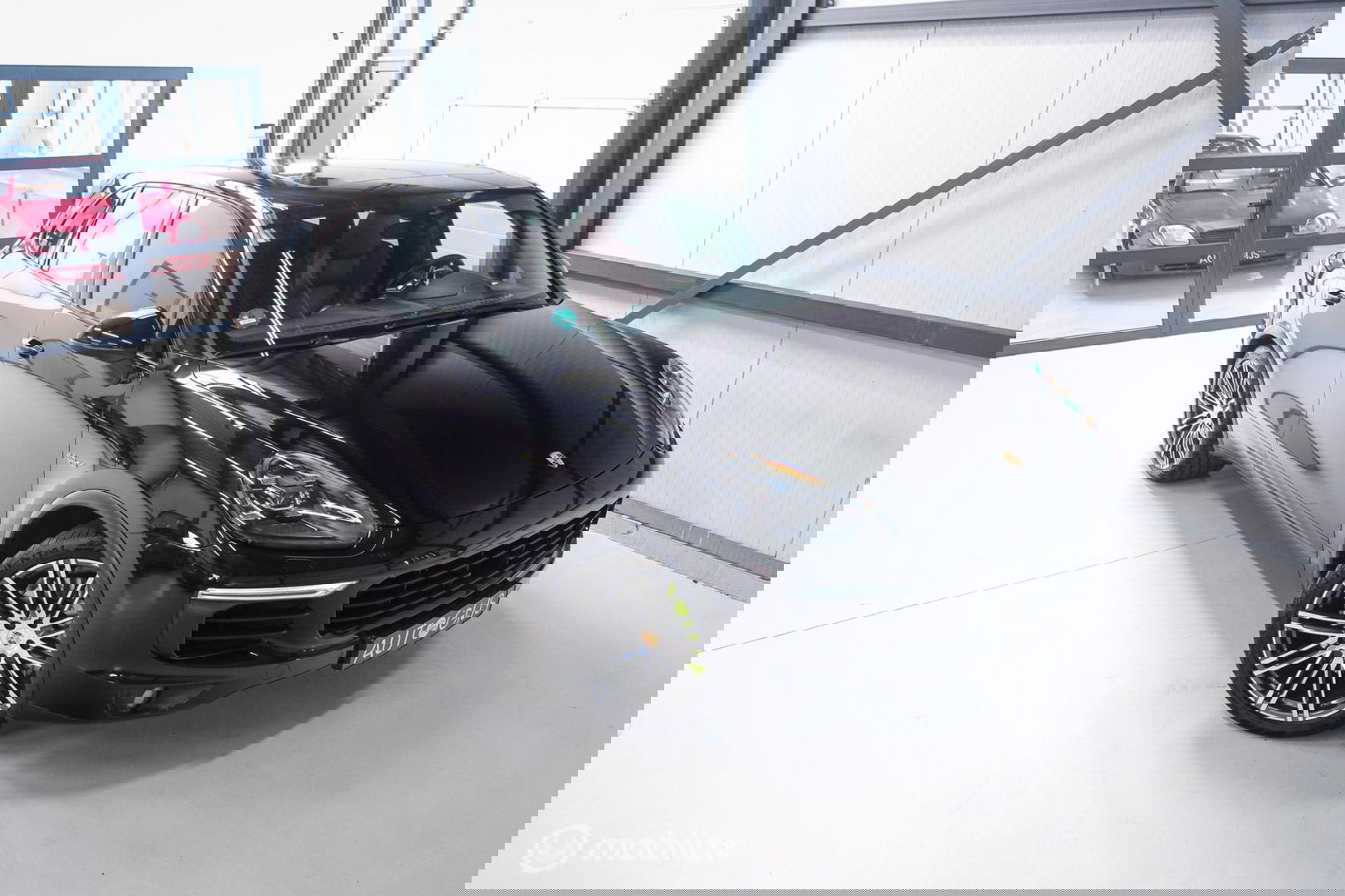 Porsche Cayenne 3.0 S E-Hybrid | Panorama | Trekhaak | Adaptive | Bicolor leder | LED | Memory | Stoelkoeling | NAP NL auto | Dealer onderhouden